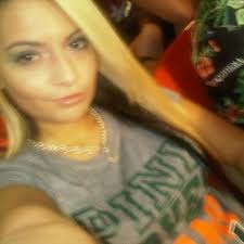 elly rodriguez (@ellyrawks)