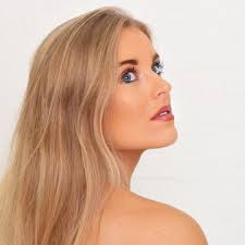 Best Singing Guitarists for Hire in Buckinghamshire