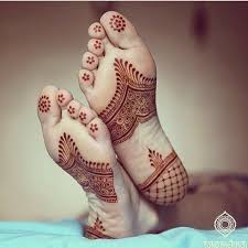 Cute Henna Inspiration From Tokomehndi Mehndi Repost Wedding Indianweddings Foot Henna Legs Mehndi Design Mehndi Designs Feet