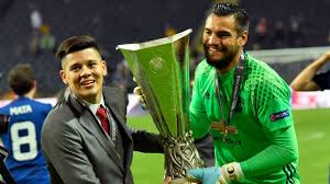 El defensa argentino marcos rojo ha firmado un nuevo contrato con el manchester united, club con la estrella sueca del mánchester united zlatan ibrahimovic y el lateral argentino marcos rojo sufren. Solskjaer Confirmed That Marcos Rojo Returns To Argentina And Where Sergio Romero Is Going To Play Football 24 News