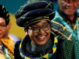 Winnie Mandela: una vida de escándalos y un matrimonio con un Nobel de la  Paz en prisión