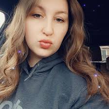 Professional photographer for Halloween photoshoots