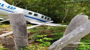 Setelah dikabarkan hilang kontak, pada pukul 17.30 wib presiden joko widodo langsung. Sriwijaya Air Jatuh Ini 5 Kecelakaan Pesawat Tragis Di Dunia Olahraga