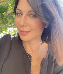She lives in a $2.05 million mansion in los angeles which catherine bought in the year 2014. Dgvotldavpfafm
