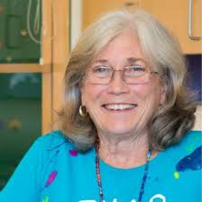 Carolyn Brecht's Instagram, Twitter & Facebook