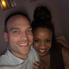 Krista Farrell (ayannamelanie)