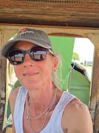 arrancá, pone la toma de fuerza, acelera al mango, y llévala derechito...  clase expres 😁😁 #campoargentino🌱🌾🌻🐮🐂 #mujeresqueinspiran  #argentina🇦🇷 #trigo