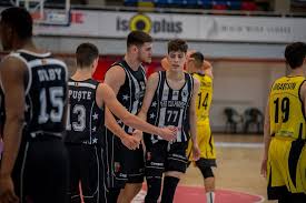 Erik lincar va dispune de serviciile lui valentin cristian alexand. Echipa Under 18 A U Bt Cluj CampioanÄƒ News Ro
