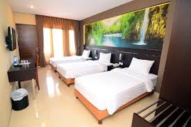 Deluxe Family Hotel Kolam Renang