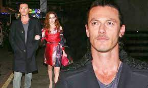 Siobhán donaghy (born june 14, 1984 in london), is an english singer songwriter. Luke Evans And Mks Singer Siobhan Donaghy Meet Up For Some Cabaret Fun Daily Mail Online