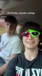 Say happy birthday #fyp #skate #birthdaygirl