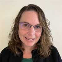 Louann Fraser's Instagram, Twitter & Facebook