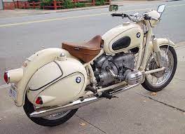 59 Bmw R50 W Period Bags Bmw Motorcycles Bmw Vintage Motorcycle