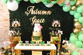 Fun animal prints, faux jungle creatures and kraft paper turned a local gym into an african safari where guests enjoyed. Kara S Party Ideas Glamorous Gold Safari Baby Shower Kara S Party Ideas