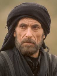 Kim Seslendirdi On Twitter Kurtlar Vadisi Irak Filminde Ghassan Massoud U Seyh Kerkuki Mehmet Atay Seslendirmistir