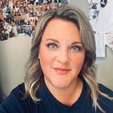 April Gravely's Instagram, Twitter & Facebook