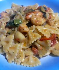 Farfalle Con Gamberi Zucchine Pomodorini E Pesto Di Pistacchi Ricette Primi Piatti Pomodorini