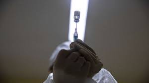 The vaccination programme is likely to begin soon. Coronavirus Oxford Astrazeneca Covid 19 Vaccine Serum Institute Covishield All You Need To Know World News India Tv