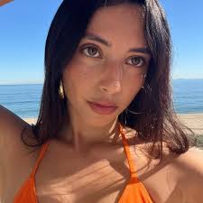 Jacqui Graham (@worlldpeacce) • Instagram photos and videos