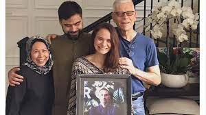 Mohamed sinclair merupakan sosok ayah penyayang keluarga. Sosok Mohamed Anthony John Sinclair Ayah Ashraf Sinclair Yang Sempat Ucapkan Terima Kasih Ke Bcl Tribun Wow