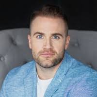 Sarah Haddon's Instagram, Twitter & Facebook