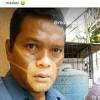 Anda dapat berimajinasi dengan sesosok wanita yang anggun, murah senyum dan disukai. 1
