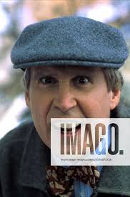 Chevy Chase Characters: Congreve Maddox Film: Goose On The Loose (2006)  Director: Nicholas Kendall