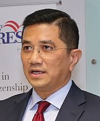 Perdagangan internasional merupakan komponen yang paling penting dalam proses globalisasi. Menteri Perdagangan Antarabangsa Dan Industri Malaysia Wikipedia Bahasa Melayu Ensiklopedia Bebas