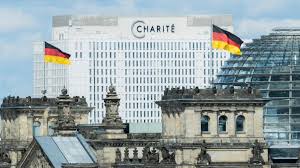 Hier wird der prominente kremlkritiker alexej nawalny behandelt. Fall Nawalny Charite Schaltet Bundeswehr Ein Welt