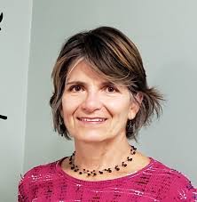 Aline Martinez's Instagram, Twitter & Facebook