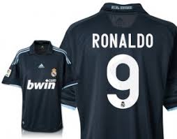 Maillot extérieur ligue des champions. Cristiano Ronaldo Number 9 Shirt