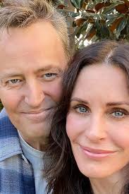 Courteney cox was born on june 15, 1964 in birmingham, alabama. Courteney Cox Reunites With Matthew Perry New Idea Magazine