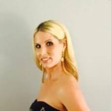 Nicole Rosenstiel's Instagram, Twitter & Facebook