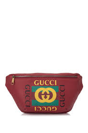 Today i am comparing my two gucci belt bags so.i got the gucci gg supreme belt bag and i'm all up in your face today to review it for you. Gucci Print Leather Belt Bag Red Off 70 Www Amarkotarim Com Tr