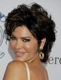 Lisa rinna has finally changed up her signature 'do. How To Get Lisa Rinna S Hairstyle Step By Step Tutorial