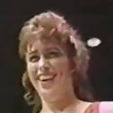 Leslie Belanger's Instagram, Twitter & Facebook