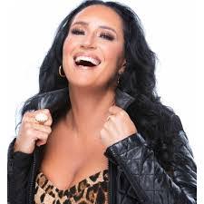 Emma Barry's Instagram, Twitter & Facebook