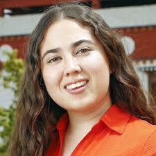 Maria Grajeda's Instagram, Twitter & Facebook