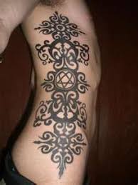 Full body phoenix tattoo with radiant colors that excite the wearer and those who can view it. Heartagram Tatuagem I Tatuagens
