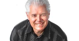 Star reporter a prolific painter, too