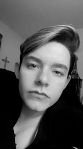 Briar Rose Boyles (@briarroseboyles)