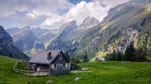 Der bekannte seealpsee liegt im alpsteingebiet auf einer höhe von 1141 metern über meer oberhalb des dorfes wasserauen. Wandern Zum Seealpsee Und Aescher In Appenzell