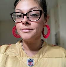 Karen Worthen's Instagram, Twitter & Facebook