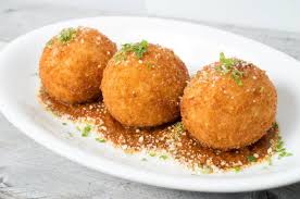 Recette En Video Cromesquis De Foie Gras Pane Aux Cepes Recette Recette Gastronomique Amuse Bouche Gastronomique Recette