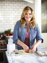 Trisha yearwood orzo salad made weight watchers friendly. Trisha Yearwood S Journey From Country Star To Food Network Star Delish Com