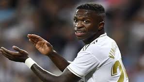 يرى فينيسيوس جونيور لاعب ريال مدريد أنه يستحق تسجيل هدف فريقه الوحيد في شباك إشبيلية فينيسيوس يعترض: ÙÙŠÙ†ÙŠØ³ÙŠÙˆØ³ ÙŠÙØªØ­ Ø§Ù„Ù†Ø§Ø± Ø¹Ù„Ù‰ Ø§Ù„ØªØ­ÙƒÙŠÙ… Ø¨Ø¹Ø¯ Ù‡Ø²ÙŠÙ…Ø© Ø§Ù„Ø³ÙŠØªÙŠ
