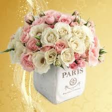 Arreglo Floral Vintage En Dulces Tonos Arreglos Florales Arreglos Florales Vintage Flores