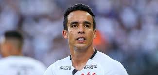 Marcinho, pedro henrique, zé ivaldo, thiago heleno e abner vinícius; Jadson Desembarca Em Curitiba Para Treinar No Athletico Pr Noticias 365scores