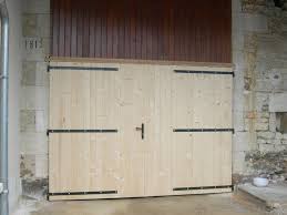 Volets Portes Sapin Portes Garage L Atelier Du Bois Porte Garage Garage Volet