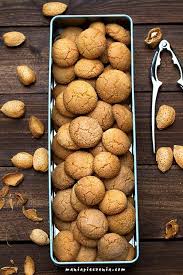 Amaretti Amarettini Ciastka Amaretti Ciasteczka Migdalowe Bez Glutenu Wloskie Ciasteczka Migdalowe Ciasteczka D Happy Foods Culinary Recipes Fruit Recipes